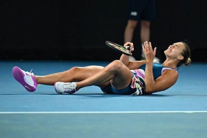 迹与预测轨 迹与预测轨